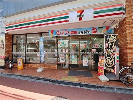 周辺環境 セブンイレブン保谷ひばりが丘駅北店 徒歩5分。24時間営業 ひばりヶ丘駅北口より徒歩５分 400m