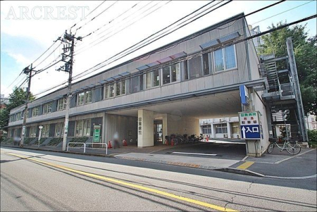 周辺環境 医療法人財団緑秀会田無病院 徒歩13分。診療時間：午前 9:00～　午後 13:30～ 休診日：土曜午後、日、祝日、年末年始、 980m
