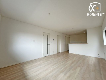 リビング 住まいの中心であり、開放感のあるLDKは家族団欒時間も会話が弾みます