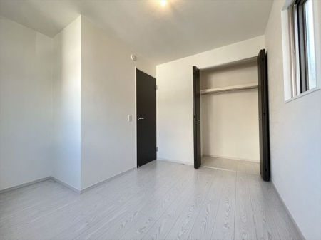 その他内観 家族みんなが個室を持てる間取です。