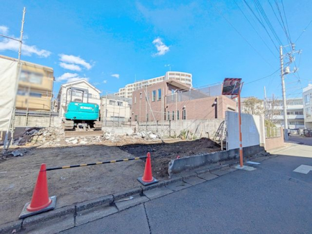 現地土地写真 スーパーまで徒歩10分圏内！毎日のお買い物、日々の買い物が便利で暮らしやすい立地です！