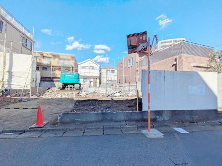 現地土地写真 閑静な住宅地は、騒音や喧騒から離れた落ち着いた環境が広がり、緑豊かな公園や整備された道路が特徴です。家族連れや高齢者にも安心な治安の良さが魅力で、穏やかな日常が過ごせます。