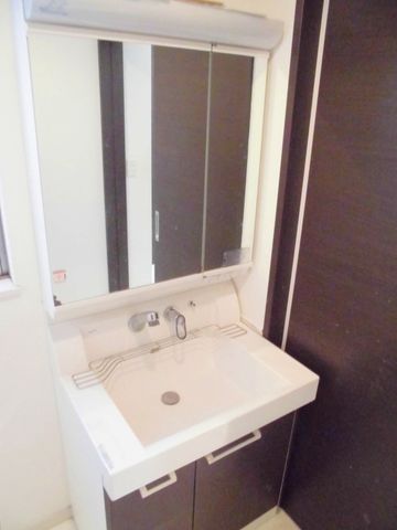 ʑEʏ `Wash room`Oʋ^Cv̐ʉϑłB̗oɂ[ł̂ŃX^CbVȋԂۂĂ܂I