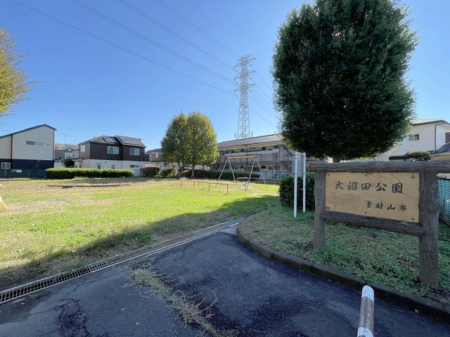 周辺環境 大沼田公園 徒歩10分。トイレ・ベンチ・遊具（ブランコ・すべり台・砂場）・水飲場 780m