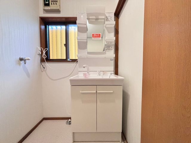 ʑEʏ `Wash room`傫Ȑʁ@Ƒ݂ȂgʎBZɂ͎g₷ʂŁAXeLȈ̃X^[g܂傤B