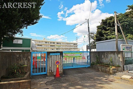 周辺環境 新座市立池田小学校 徒歩5分。「Society5.0時代を生き抜く児童を育てる池田小学校」 ～学習の個別最適化・多様な協働学習の創造～ 340m