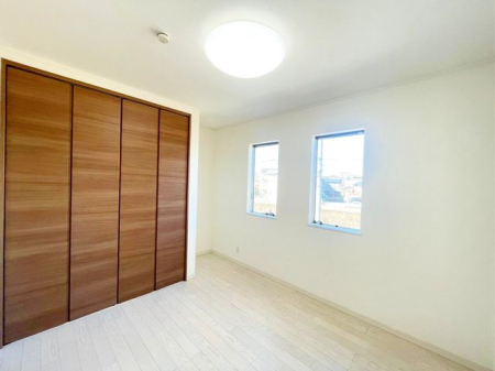 子供部屋 使い勝手の良い子供部屋としても活躍する洋室です。