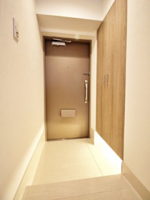 玄関 いつも気持ちよくご家族をお見送り、お出迎えできる玄関です。