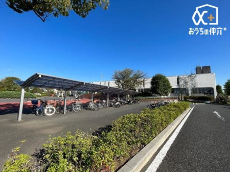 周辺環境 富士見市役所 徒歩13分。営業時間　平日　8：30～17：15 1040m