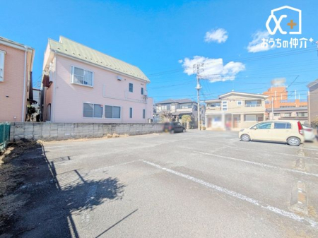 現地土地写真 閑静な住宅街に位置し、自然豊かな環境でのびのびとした暮らしが実現します。静かな時間を大切にしたい方におすすめです。