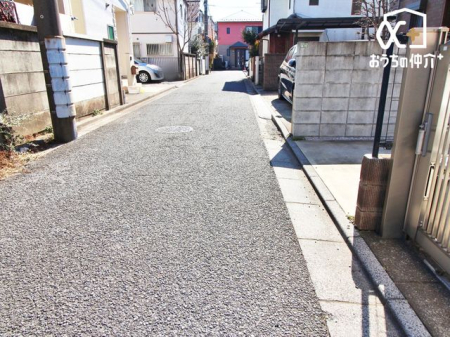 現地外観写真 子育てファミリーはもちろん、ゆったりと暮らしたい方にもおすすめしたい、落ち着いた住環境になっております。