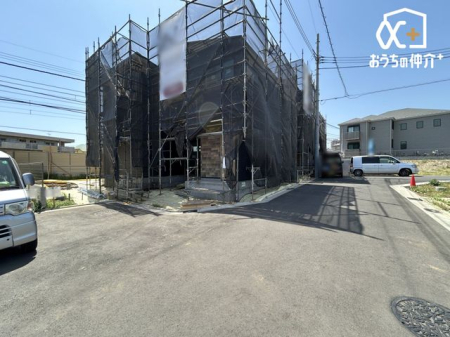 現地外観写真 北側、東側接道を含めた現地の様子