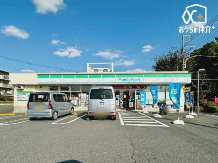 周辺環境 ファミリーマート清瀬竹丘店 徒歩9分。【営業時間】24時間営業 650m