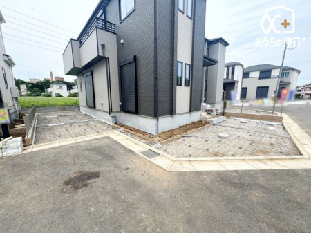 周辺環境 サンドラッグ　東村山青葉町店 徒歩9分。【営業時間】9時から20時30分【駐車場】あり 650m