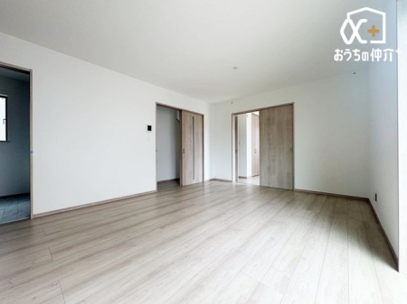 周辺環境 東村山市立東村山第五中学校 徒歩21分。【通学・区】本町四丁目 青葉町一丁目、二丁目 恩多町一丁目、三丁目1～28、四丁目、五丁目 栄町一丁目28～36 1640m