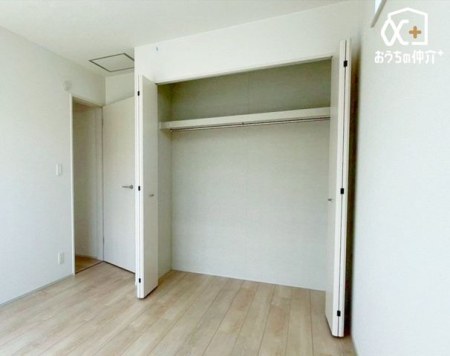 周辺環境 所沢市立狭山ケ丘中学校 徒歩14分。西武池袋線「狭山ヶ丘駅」近くの広々とした敷地がある中学校でございます。周辺からの評判も良いです！ 1060m