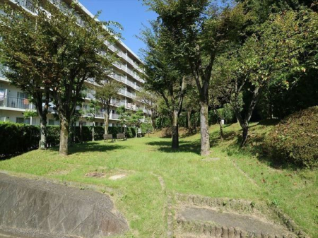 その他 敷地内にくつろげる空間