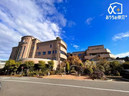周辺環境 医療法人恵愛会恵愛病院 徒歩5分。大きな産院です。 350m