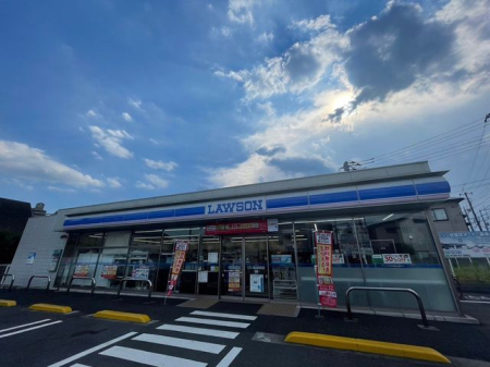 周辺環境 ローソン 西所沢二丁目店 徒歩6分。24時間営業のコンビニエンスストア 420m