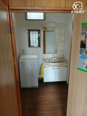 洗面台・洗面所 洗面所の様子です。シャワー付き洗面化粧台です。