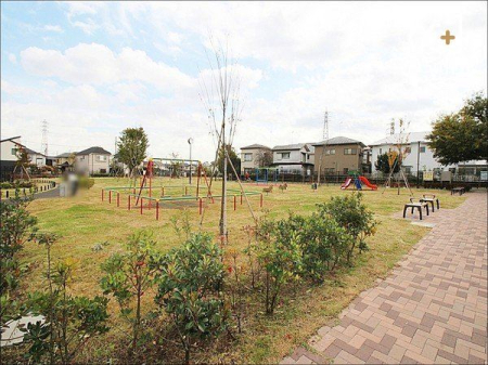 周辺環境 西大泉緑地 徒歩6分。 450m
