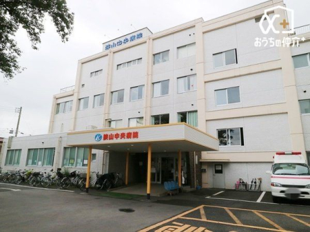 周辺環境 徒歩21分。【狭山中央病院】営業時間 09：00～17：00　西武新宿線「新所沢駅」東口下車徒歩10分 1660m