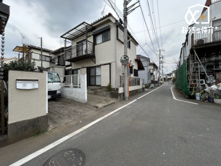周辺環境 ココカラファイン東大和清水店 徒歩10分。 800m