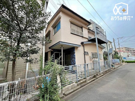 現地土地写真 お買い物施設が徒歩10分以内に揃います。