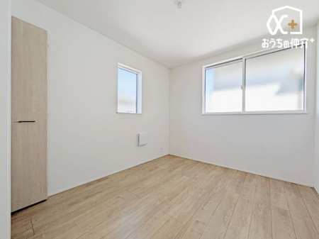 子供部屋 子どもの成長を優しく見守る快適な空間。毎日がワクワクする、お子様自身のスペースとしていかがでしょうか。