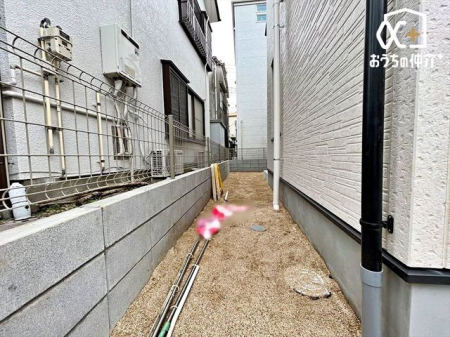 その他 ちょっとしたお庭もございます。