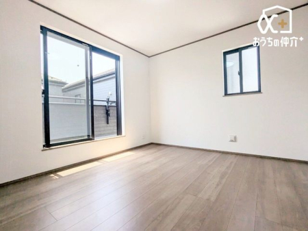 周辺環境 ライフ西大泉店 徒歩9分。営業時間：9時30分～21時30分ライフのプライベート商品があります2階には衣類、日用雑貨、雑誌、文具、医薬品等があります 700m