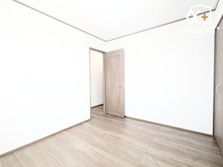 周辺環境 西大泉保育園 徒歩3分。開園時間：7時30分～18時30分定員：98名開設：昭和52年4月全身の発達を促すことをねらいとして、リズムあそびや荒馬踊りに取り組んでいます。 240m