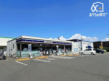 周辺環境 新座市立石神小学校 徒歩10分。い　いつも元気にのびのびと　し　主体的に考え学び　が　ガッツあふれる　み　魅力ある学校に 740m