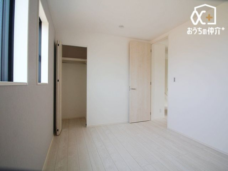 子供部屋 子ども部屋におすすめな洋室です！日当たりの良い明るいお部屋でお子様も快適に過ごせます。