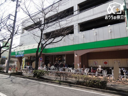 周辺環境 サミットストア大泉学園店 徒歩7分。 550m