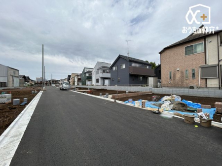 周辺環境 スギ薬局東久留米下里店 徒歩10分。営業時間：10時から22時　日用品のまとめ買いにもとっても便利。 790m