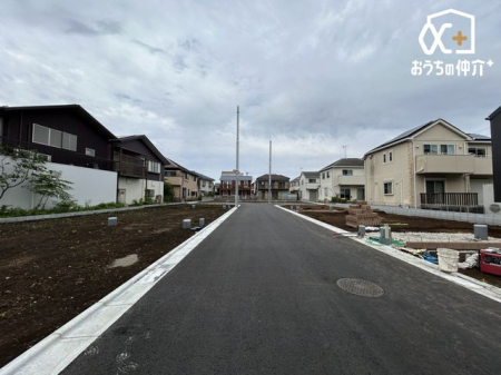 周辺環境 富士見商事 徒歩9分。飲料、食品、日用雑貨等の総合卸問屋です 710m