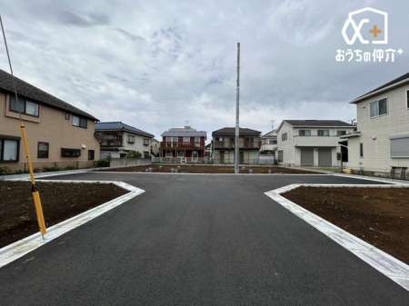 周辺環境 スーパーオザム下里店 徒歩10分。数あるオザムの中でも、かなりいい雰囲気の店舗店内フロアが広めなので、品数も豊富 760m