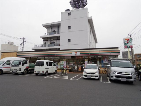 周辺環境 セブンイレブン所沢元町店 徒歩7分。 510m