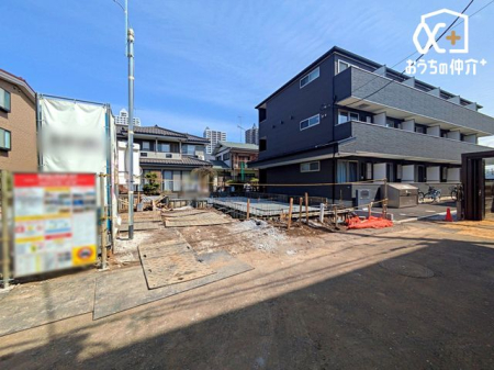 現地外観写真 騒音や排気ガスの心配が少なく、ゆったりと過ごせる安心の住宅地です。