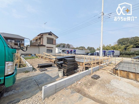 現地外観写真 西武新宿線「新所沢」駅バス11分「所沢ニュータウン」停歩14分。のんびりとした街並み。アウトドアタイムを楽しめるスポットが点在する子育て世代に嬉しいエリア。