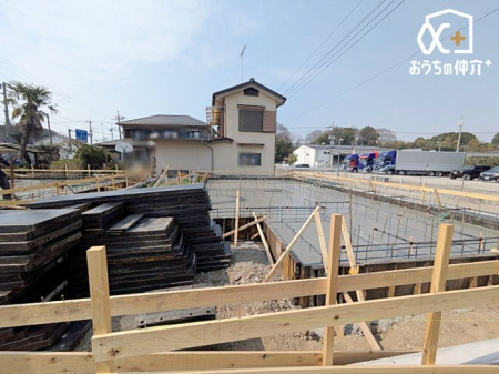 その他 《コンビニ》が近くにあると、とっても便利。日用品のお買い物やお弁当、また、公共料金をいつでも払うことができます。コンビニATMもあるので、お金が必要なときにもすぐに引き出せるのもメリットですね！