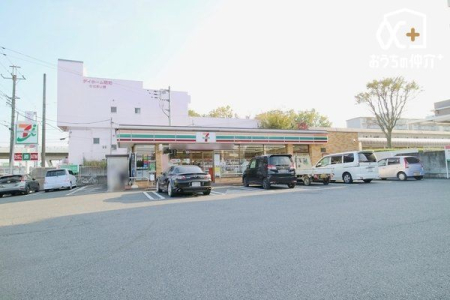 周辺環境 徒歩6分。【セブンイレブン狭山台団地店】営業時間24時間営業、車椅子対応の駐車場、クレジット カード可。 480m