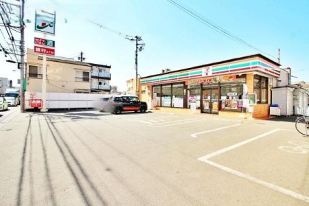 周辺環境 セブンイレブン保谷本町店 徒歩8分。24時間営業　お弁当から日用品　コピーやチケット　セブン銀行ATM 630m