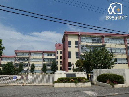周辺環境 東村山市立東村山第四中学校 徒歩11分。【通学　区域】廻田町全域(一から四丁目) 多摩湖町全域(一から四丁目) 諏訪町三丁目 野口町全域(一から四丁目) 830m