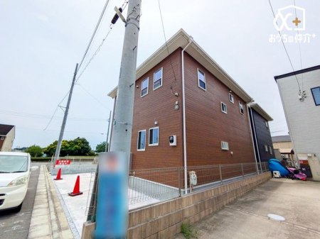 周辺環境 徒歩13分。【本田小児科内科クリニック】営業時間 9時00分～18時30分※土曜日～13：00(日曜日　定休日)駐車場あり(16台) 970m