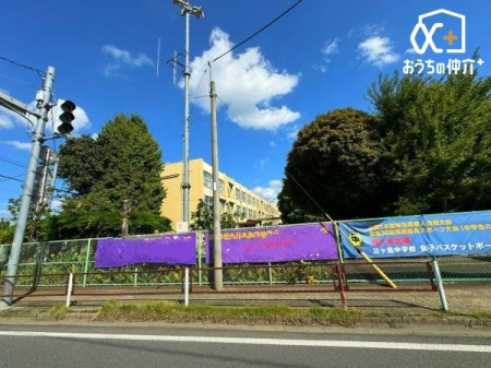 周辺環境 所沢市立三ケ島中学校 徒歩36分。敷地が広く、部活動なども盛んな中学校です。 2820m