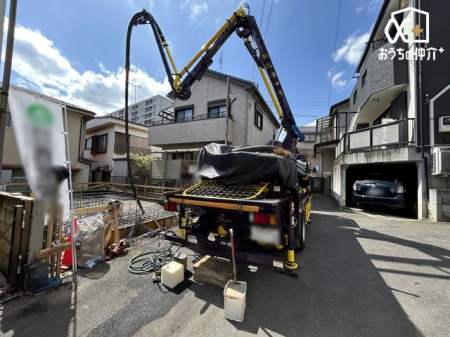 現地外観写真 北東側4ｍ接道を含めた現地の様子