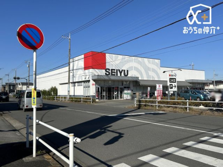 周辺環境 サンドラッグ東久留米前沢店 徒歩2分。【営業時間】9時から21時 120m