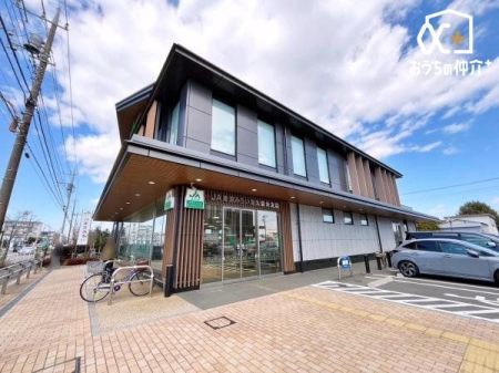 その他内観 『収納』があれば散らかりがちな細かな物もしまえ、お部屋が片付きスッキリ、広々と使えますね。家事もしやすく、掃除の効率もグーンとよくなります。家族が増え荷物が増えても、柔軟に対応でき安心です。
